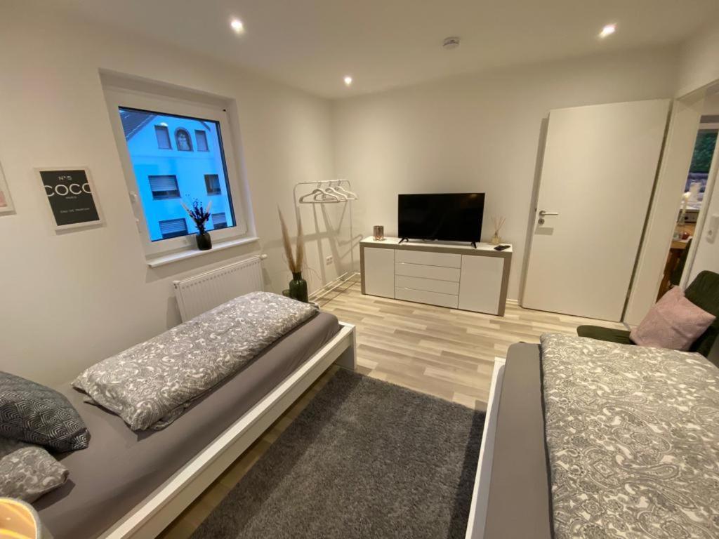 Schoen, Praktisch & Zentrale Lage Bergrheinfeld Buitenkant foto